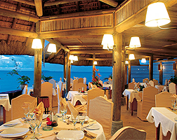 Veranda Paul et Virginie_04_Dining